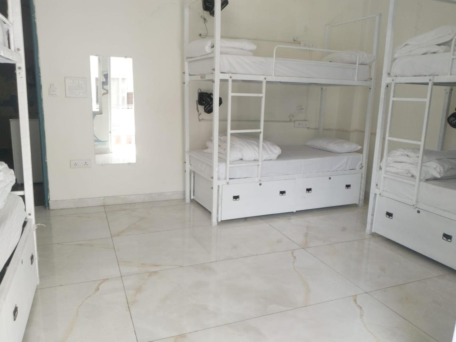 The Sweven Rishikesh Hostel Екстериор снимка
