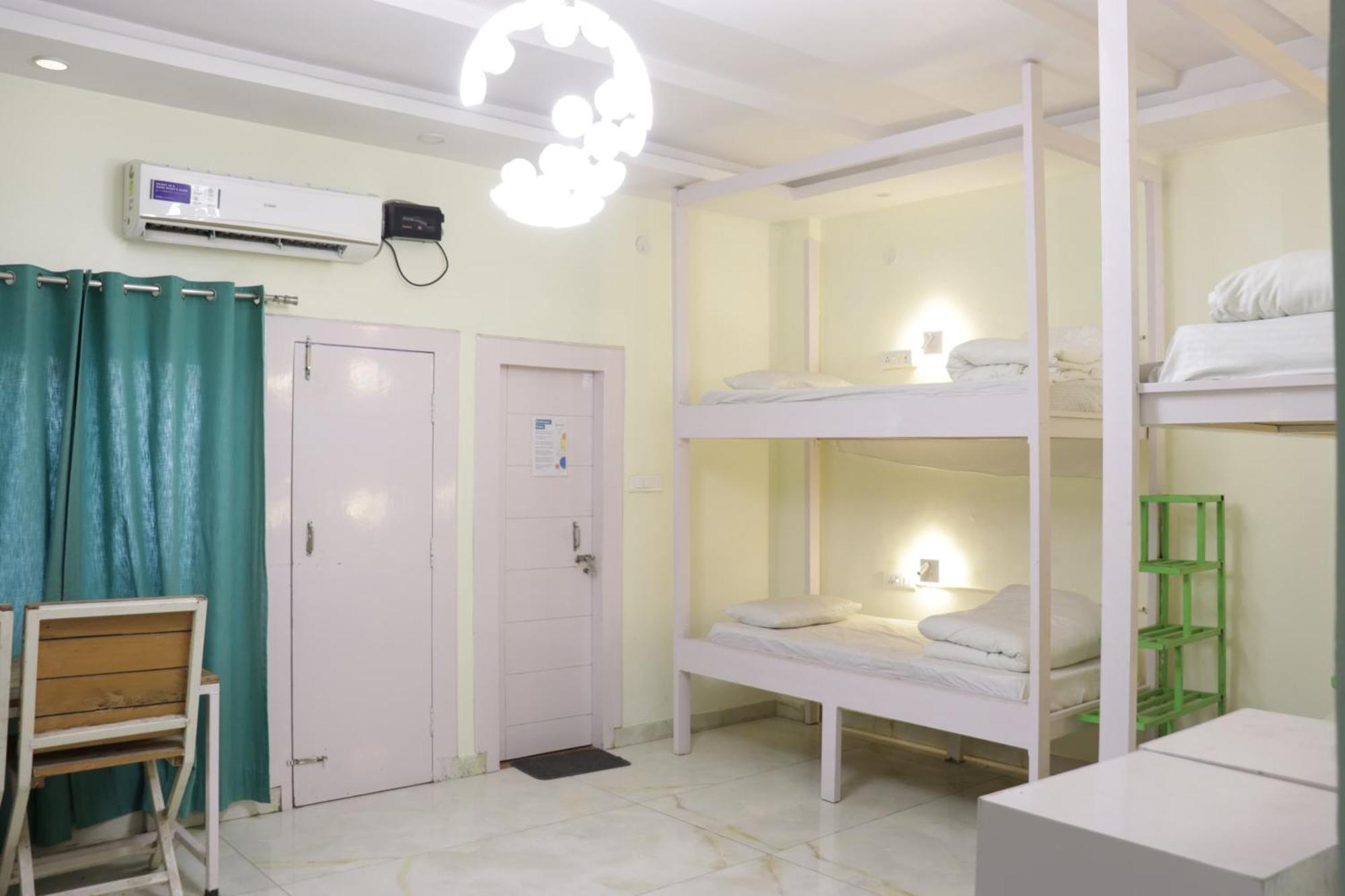 The Sweven Rishikesh Hostel Екстериор снимка