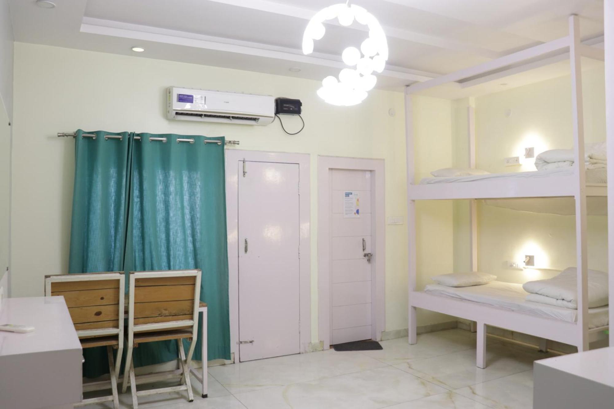The Sweven Rishikesh Hostel Екстериор снимка