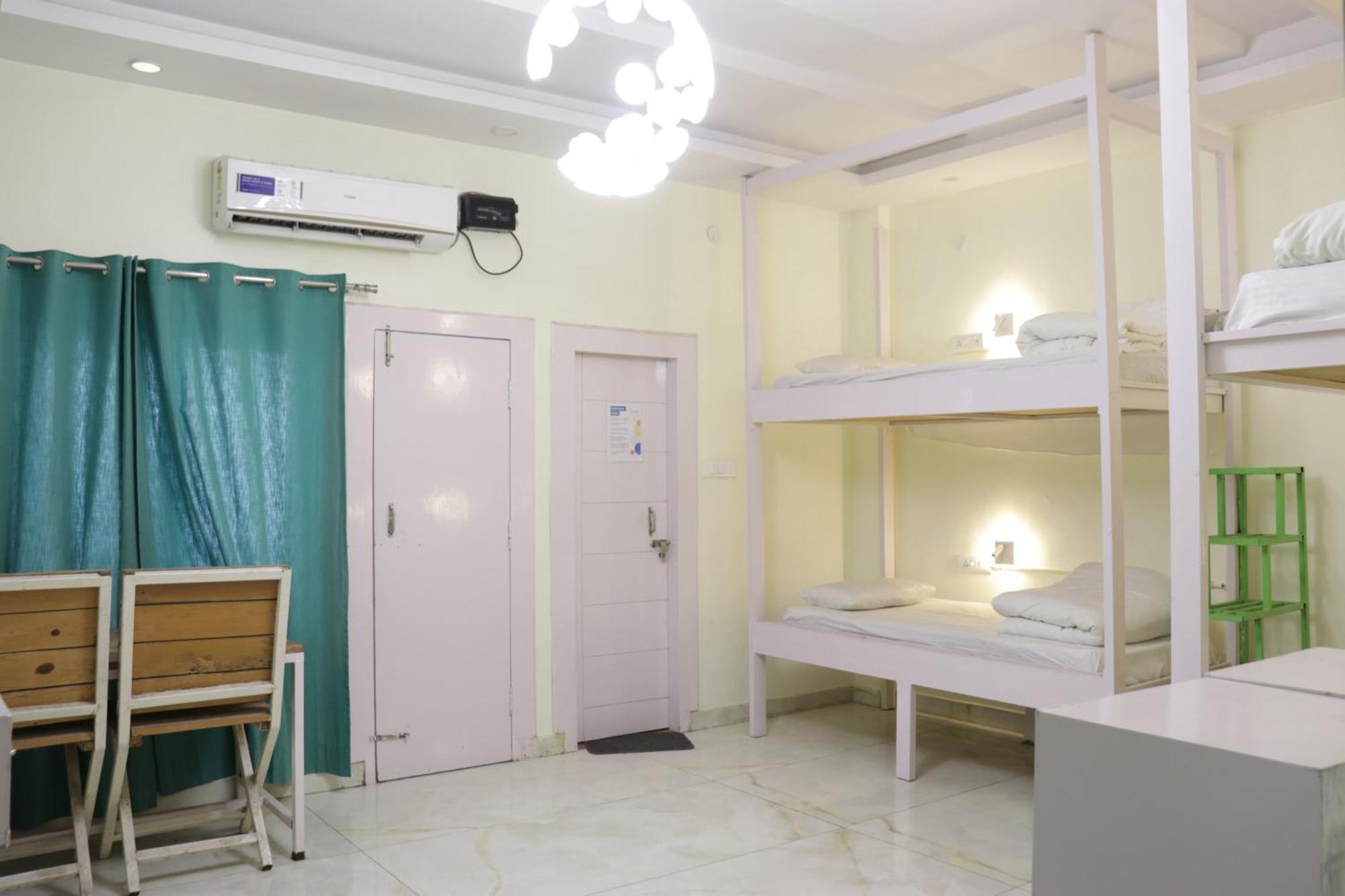 The Sweven Rishikesh Hostel Екстериор снимка