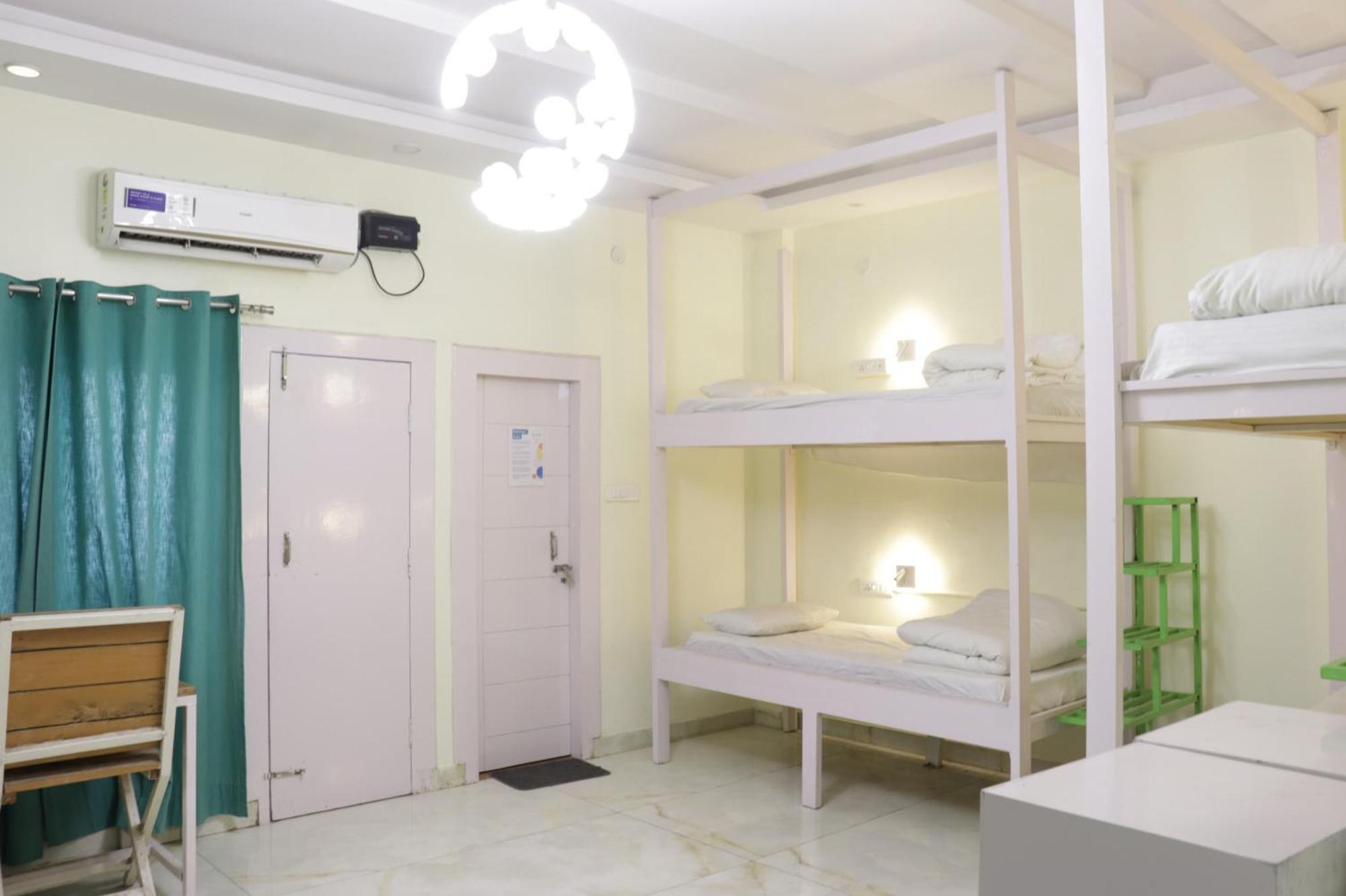 The Sweven Rishikesh Hostel Екстериор снимка